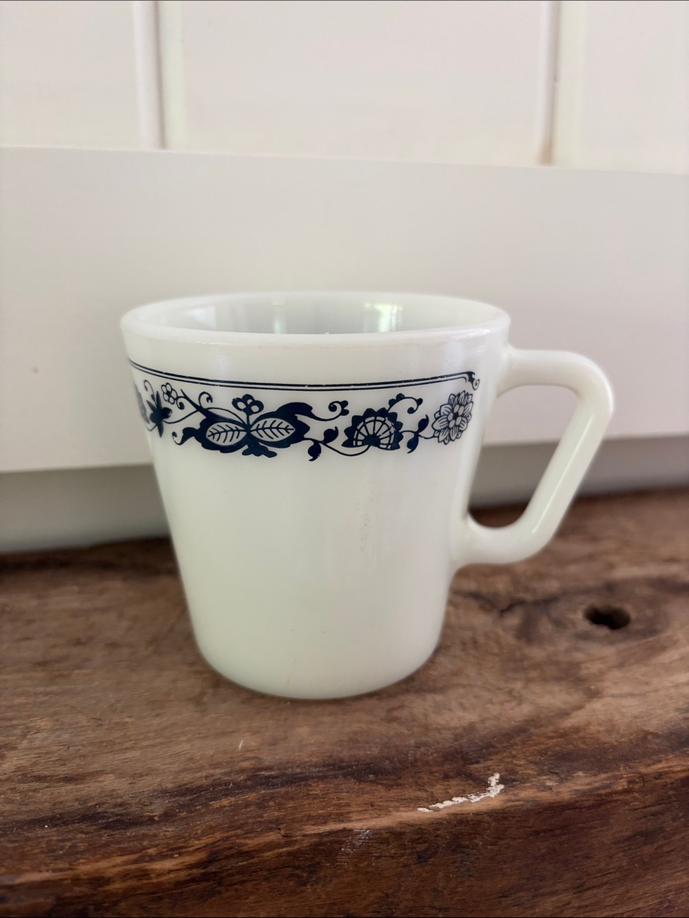 Pyrex White Mug with Blue Floral Band